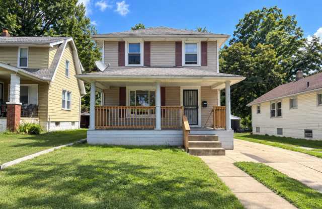 Spacious 3-Bedroom Akron Home with Central Air, Full Basement & Large Backyard Gallery 1