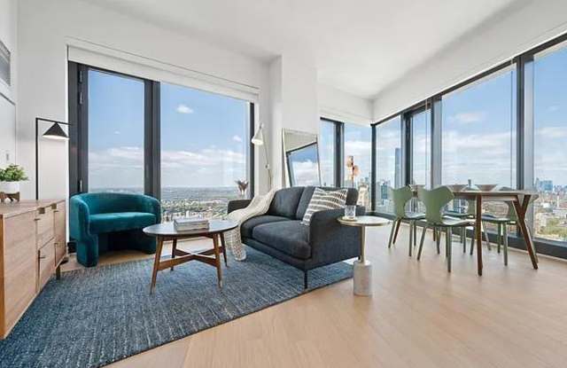 18 Sixth Avenue photos photos