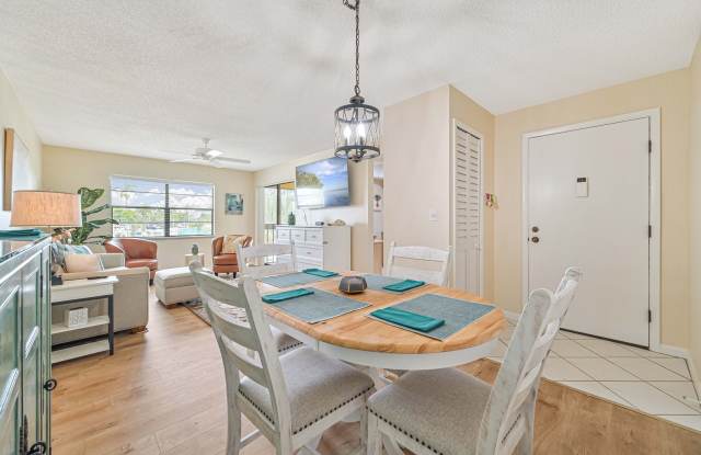 * Renovated 1/1 Condo ~ Annual Lease, Whiskey Creek ** Gallery 4