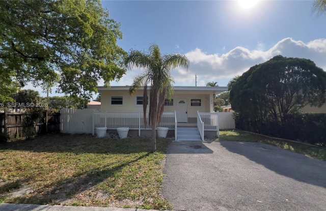 109 SW 1st Ave photos photos