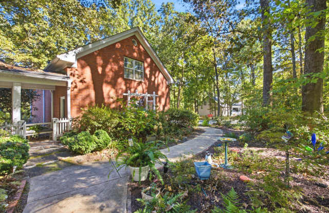 2515 Rock Springs RoadUnit A Gallery 2