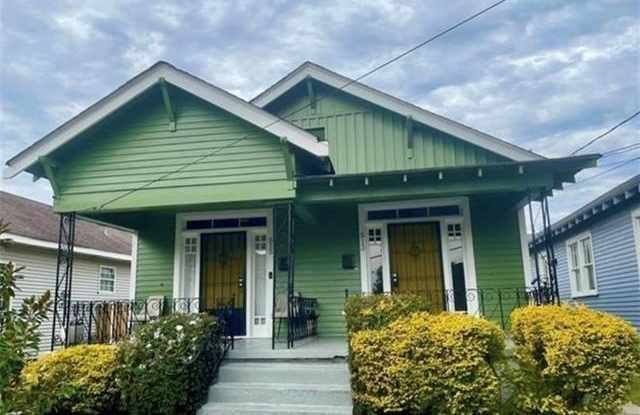 515 S ALEXANDER Street Gallery 1