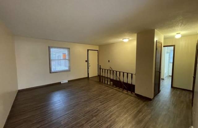 1224 Plymouth Avenue Southeast Gallery 4
