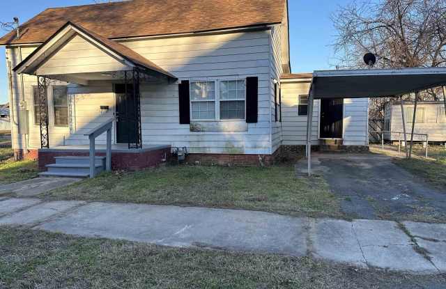 107 S Beech Street - 107 South Beech Street, Pine Bluff, AR 71601
