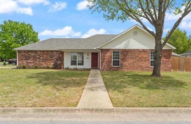 1662 Tally Ho  DR photos photos