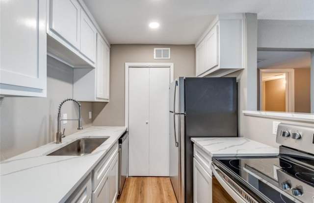 1603 N Garrett Avenue - 1603 North Garrett Avenue, Dallas, TX 75206