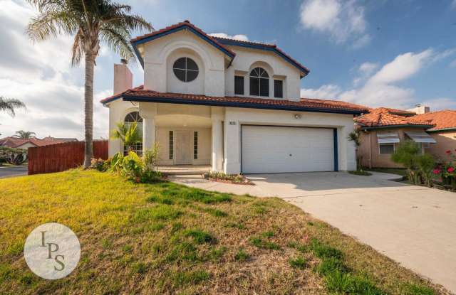 Clovis Eastside Home, 3BR/2.5BA, Built 1994 - Lots of Amenities! Gallery 3