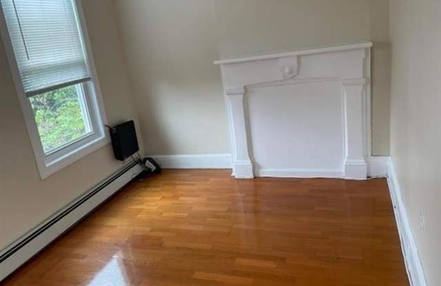 281 MONMOUTH ST Gallery 2