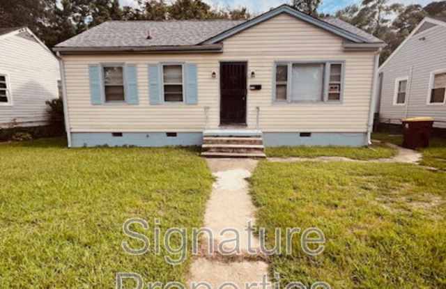 2128 North Whitehill Drive photos photos