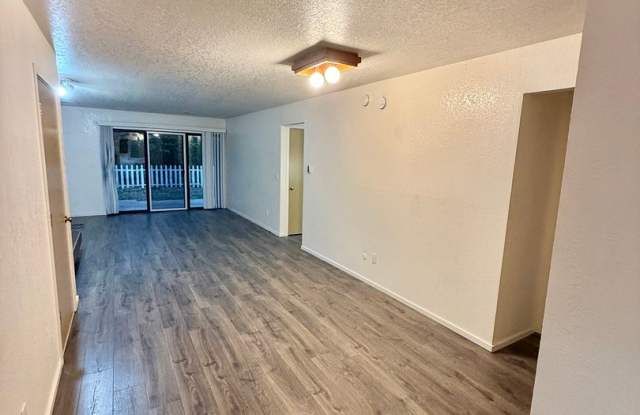 Evergreen Apartments photos photos