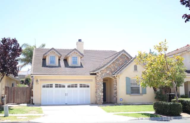 **Single-Story Home in The Classics at Bradley Square – 4 Bedrooms, 3 Baths** photos photos