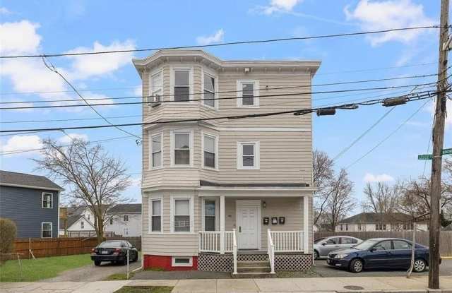 81 Ledge Street photos photos