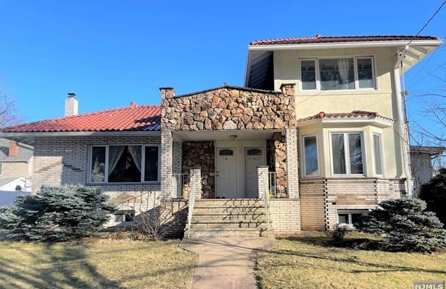 161 Euclid Avenue - 161 Euclid Avenue, Ridgefield Park, NJ 07660