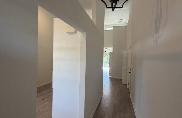 3035 Meadow Street Gallery 3