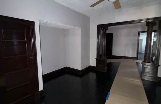 257 Highland Ave Gallery 3