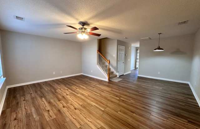 Exclusively Offered by Muse Realty, LLC Gallery 3