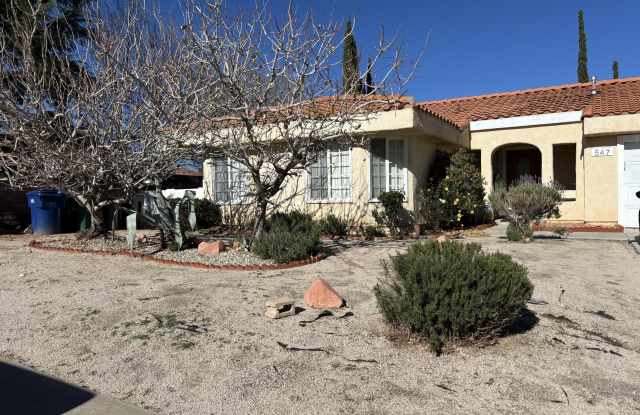 547 W Ave Q 10 photos photos