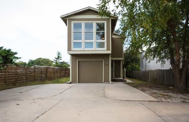 COMING SOON! Spacious 3-Bedroom, 3-Bath Home for Rent in Wichita! Gallery 1