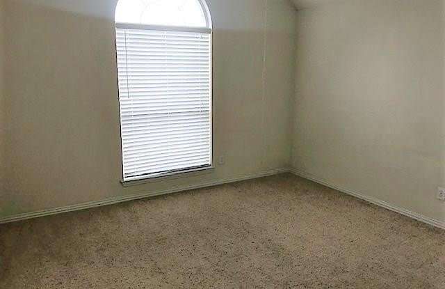 8601 Wellington Point Drive Gallery 2