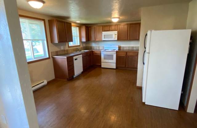 Spacious & Bright 2-Bedroom, 1-Bath upper-level fourplex- located in Spokane Valley! photos photos Spacious & Bright 2-Bedroom, 1-Bath upper-level fourplex- located in Spokane Valley! photos photos