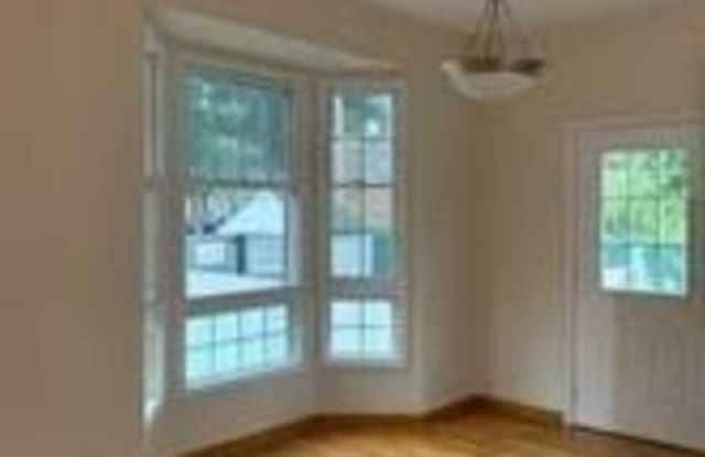37 Vanderburgh Avenue Gallery 4