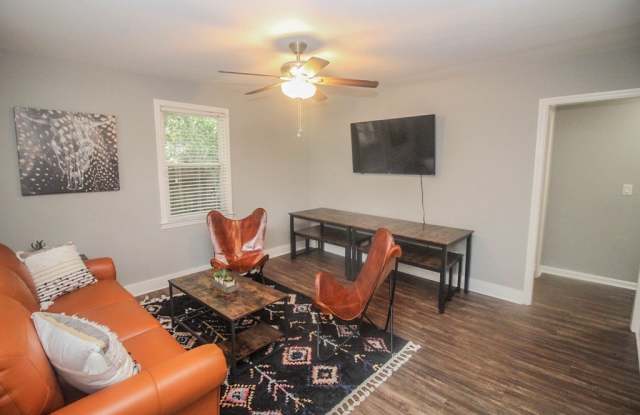 4364 Hammond Circle Gallery 3