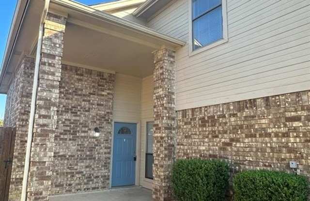 913 Boxwood Drive Gallery 2