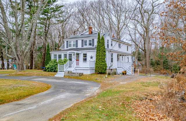 108 Fogg Rd photos photos