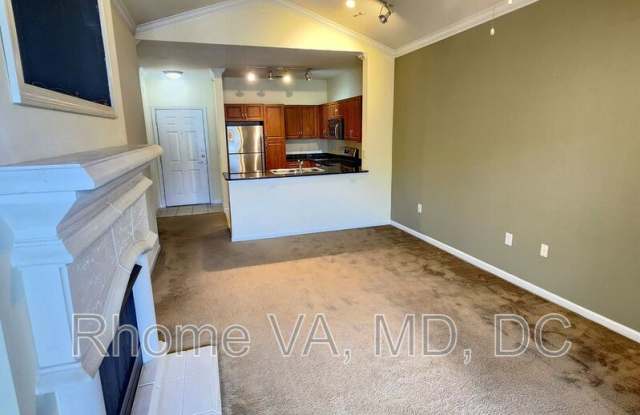 12949 Centre Park Cir Gallery 3