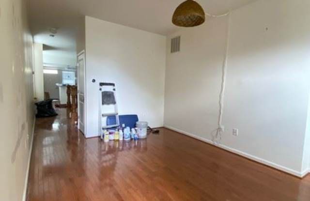 2202 GUILFORD AVENUE Gallery 4