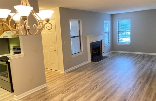 2101 Huntingdon Chase - 2101 Huntingdon Chase, Sandy Springs, GA 30350