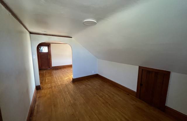 1313 Marquette Ave Gallery 2
