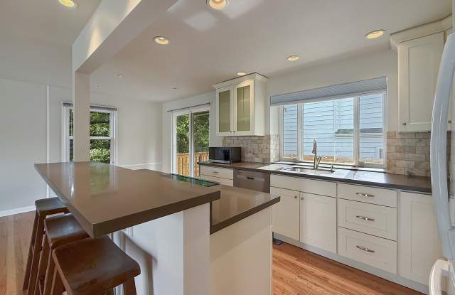 10715 Dayton Avenue North photos photos