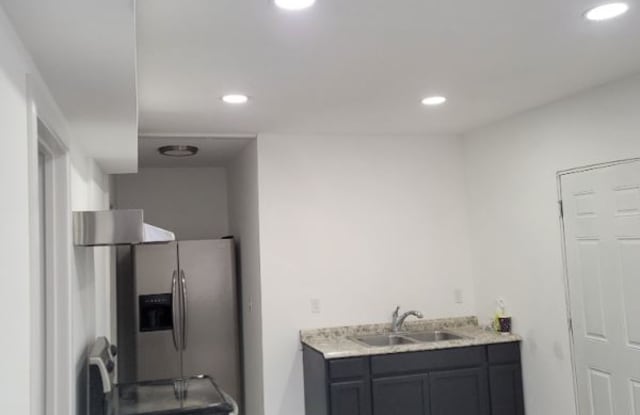 129 Willow St B - 129 Willow Street, Meriden, CT 06450