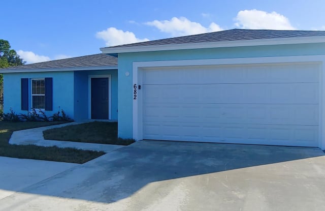 682 SW PAAR Drive Gallery 2