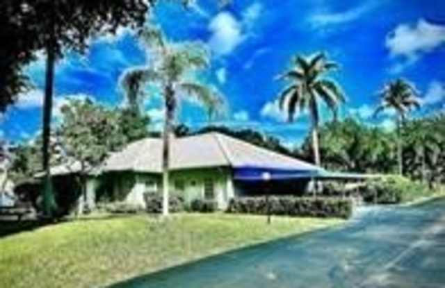 6435 Bay Club Dr photos photos