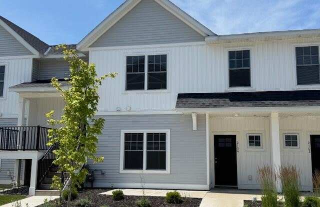 2112 Sherwood Avenue - 2112 Sherwood Avenue, Holland, MI 49423