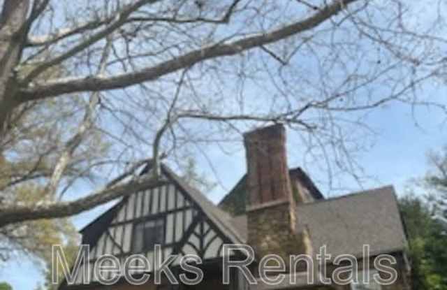 402 Holswade Dr - 402 Holswade Drive, Huntington, WV 25701
