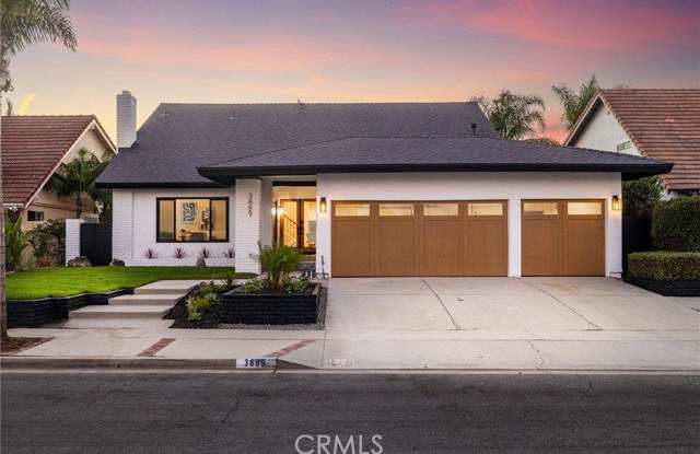 3889 Humboldt Drive Gallery 4