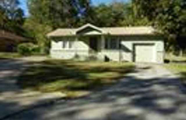 Adorable updated 3 bedroom home in Berryhill Schools. - 3920 South 65th West Avenue, Tulsa County, OK 74107