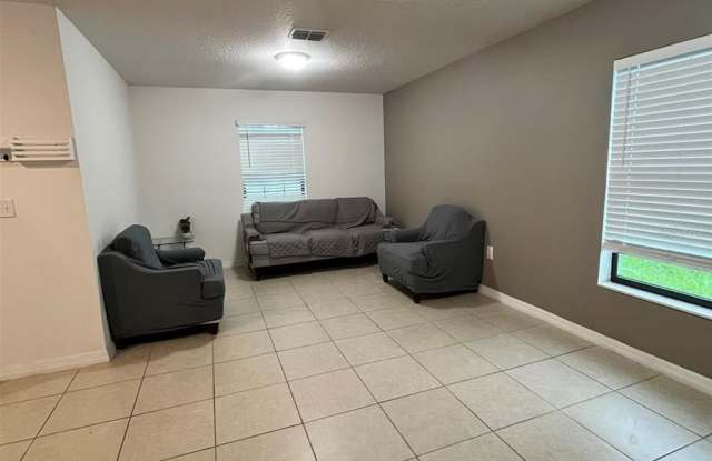 2121 HIBISCUS Place Gallery 3