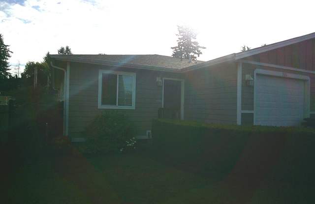 2 Bedroom Duplex in Burlington Gallery 1