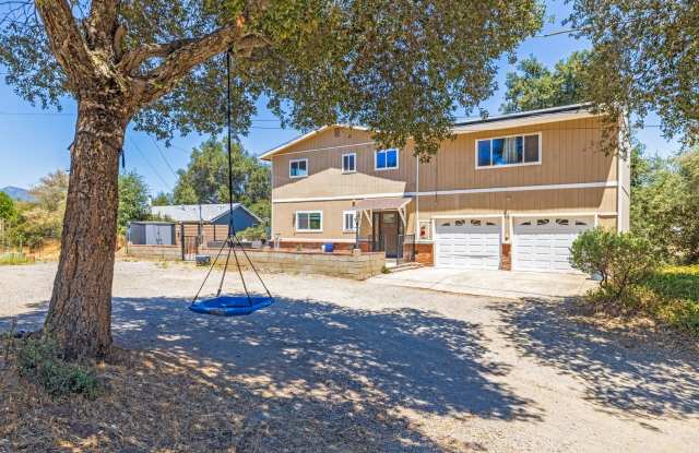 3/3 HOME available NOW in DESCANSO w/ garage and solar! photos photos