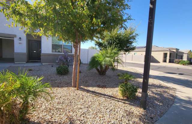 3 Bedroom 2 Bathroom Magma Ranch Home photos photos