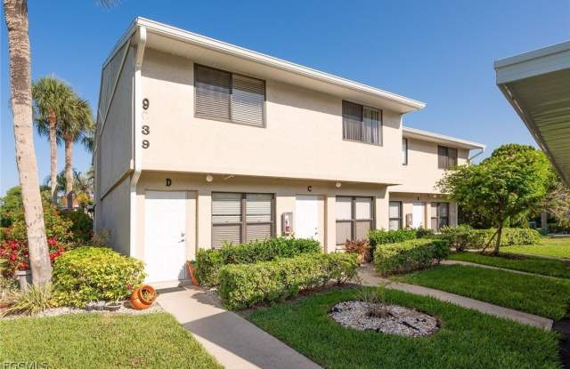 9639 Eaton Gardens Lane unit: 3 photos photos