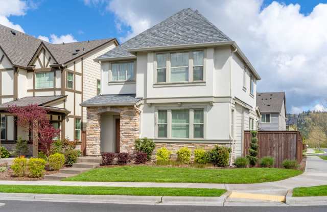 Bright & Beautiful Home in Bethany Creek Falls - 4 Bedroom/2.5 bath photos photos