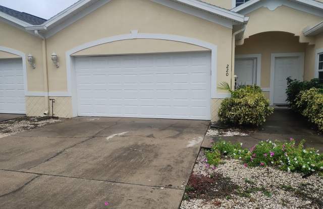 220 Chandler Street unit: 2 photos photos
