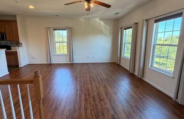 25317 PATRIOT Terrace Gallery 3