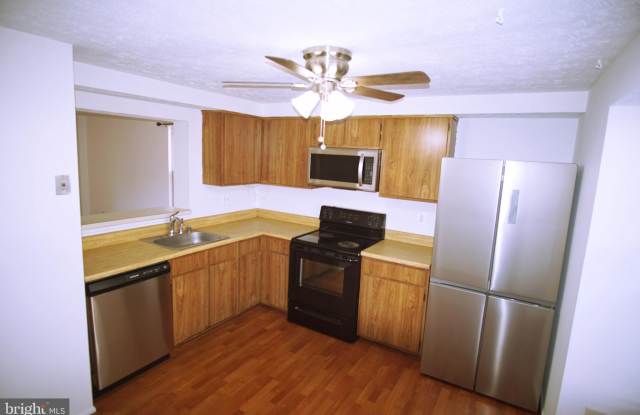 9591 QUARRY BRIDGE COURT Gallery 3