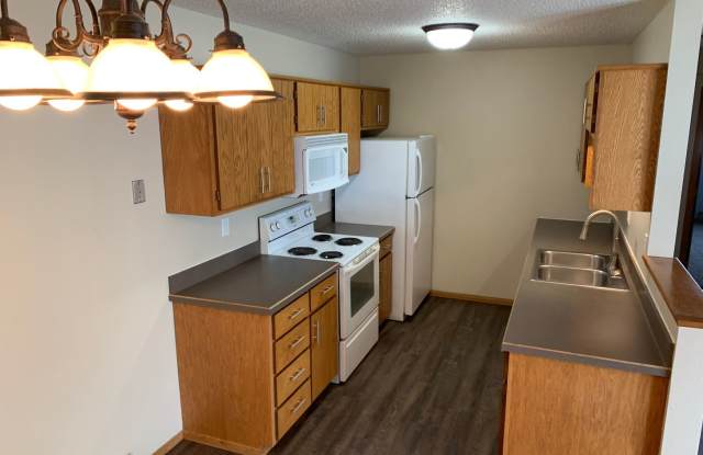 4 Bed, 2 Bath Twinhome in South Fargo! photos photos